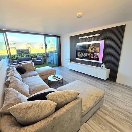 Modern Duplex Penthouse Panoramic Views & Parking Lejlighed Bradford  Eksteriør billede